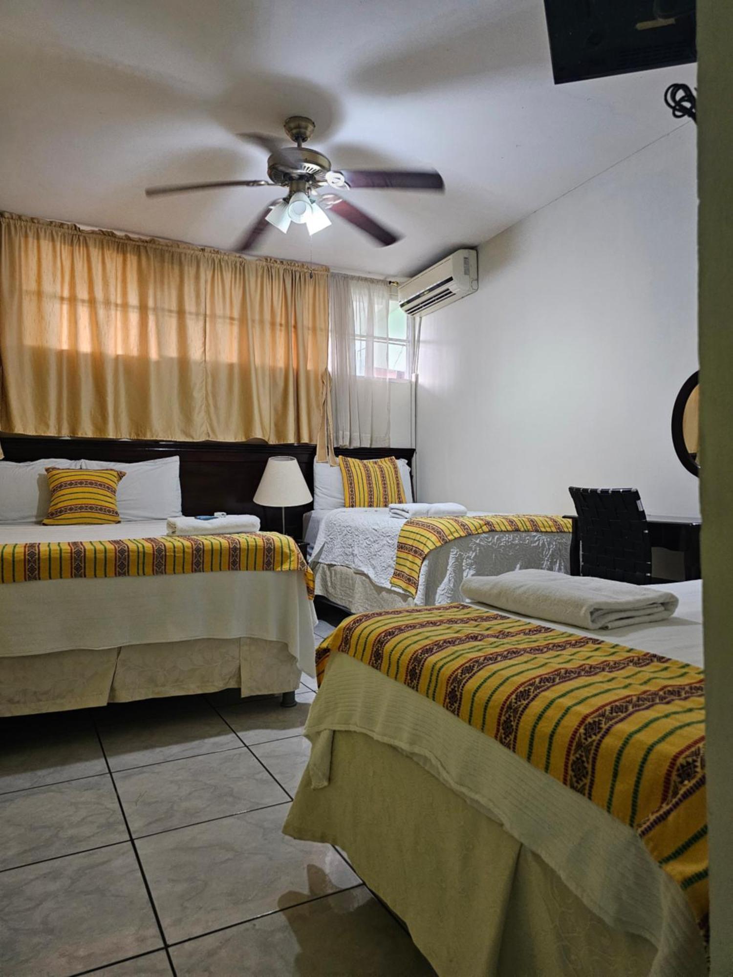 Hotel San Jose Hostal San Salvador Eksteriør bilde